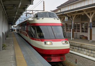 長野電鉄ワイン列車（のんびり号）の写真